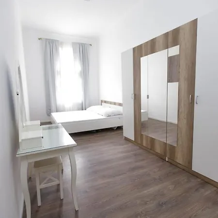Icon Living City Center شقة براغ